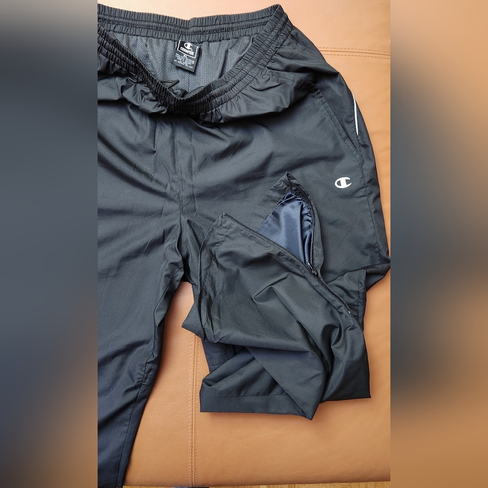 Champion Men's XL 100% Polyester Black Pants.